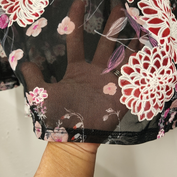 INC Internatinal Concepts Top - Picture 6 of 7